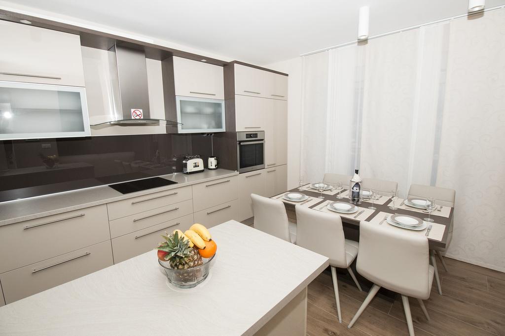 Lct Apartment Laura Omiš Eksteriør billede