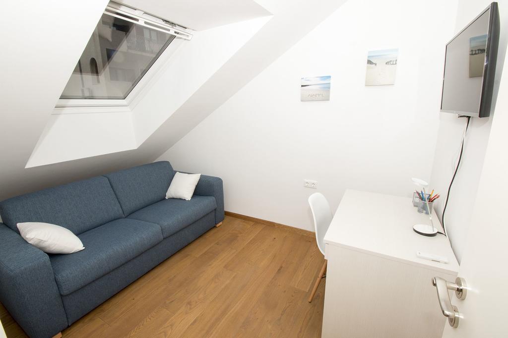 Lct Apartment Laura Omiš Eksteriør billede